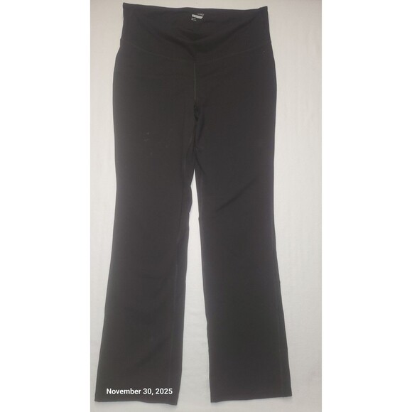 Old Navy Active Slim Boot Cut extra high rise leggings Black NWOT - Picture 1 of 6